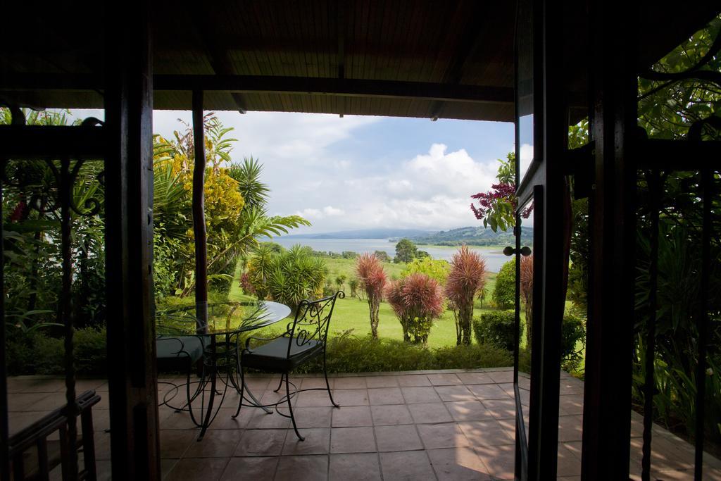 Hotel La Mansion Inn Arenal Nuevo Arenal Bagian luar foto